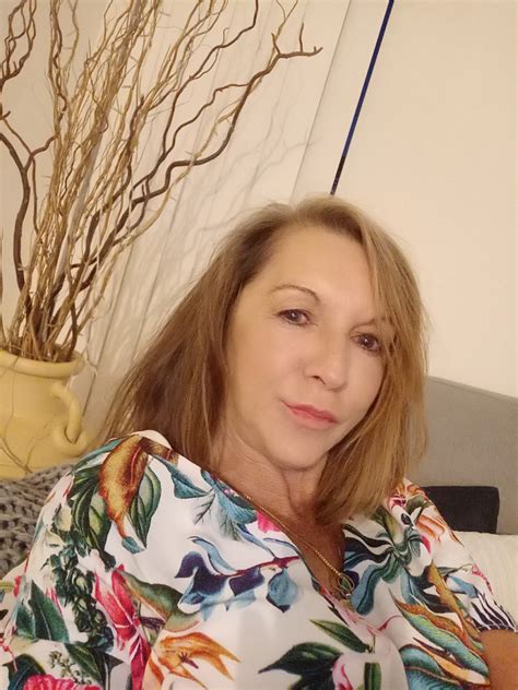 dating over 45 perth